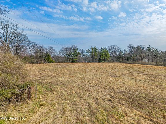 5th image of Mimosa Rd