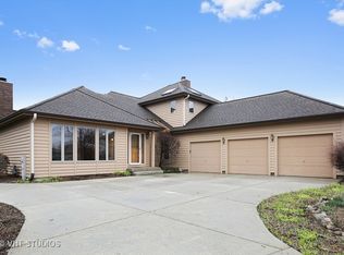 35W730 Old Barn Rd, Dundee, IL 60118