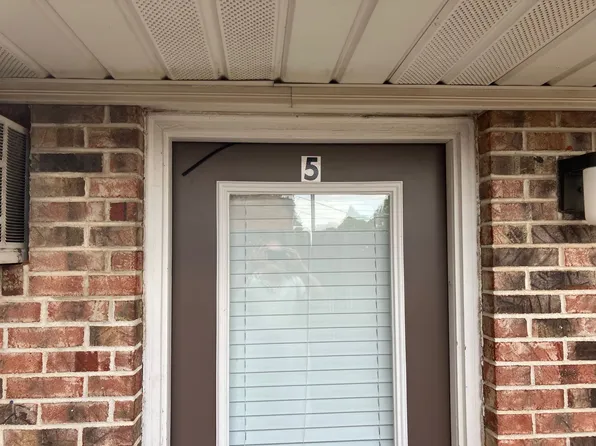 114 W Washington, 114 W Washington St #5, Waynetown, IN 47990