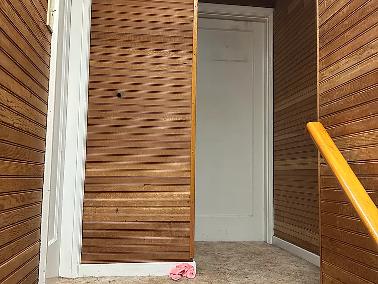 945 Fowler St — Photo 20