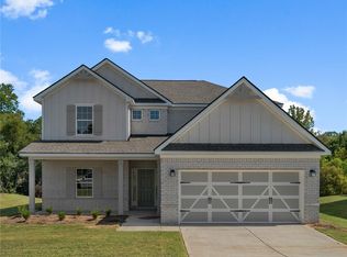 27 Quail Run Ct, Smiths Station, AL 36877