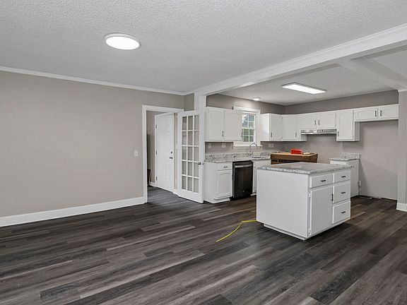 5th image of 1152 Water Tank Rd