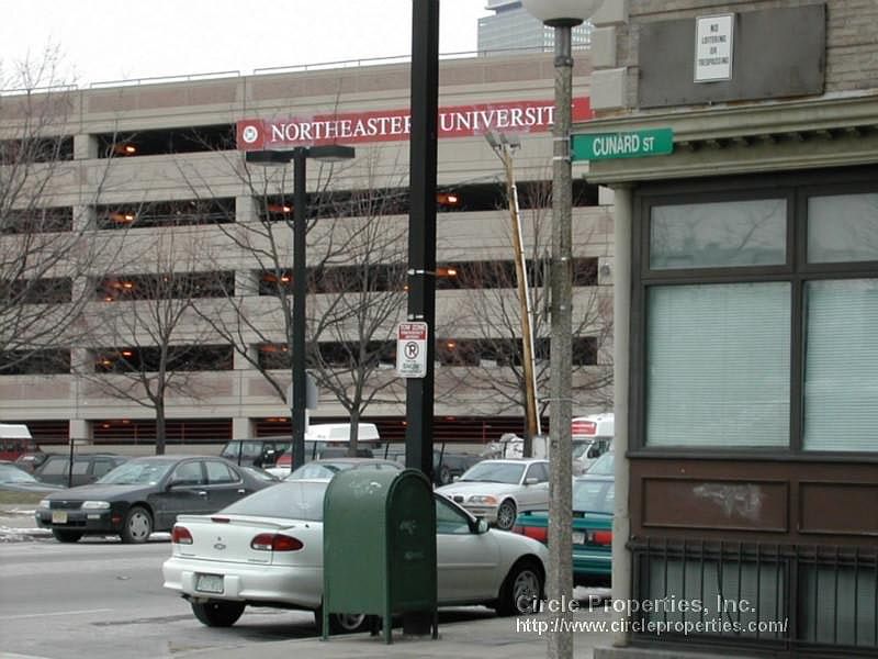 2nd image of 39 Cunard St #1B