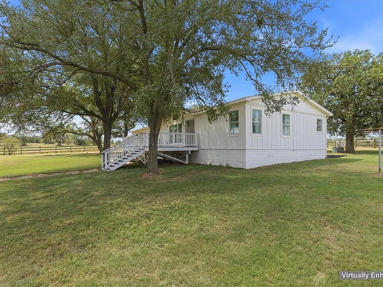 1029 Lower Red Rock Rd — Photo 3