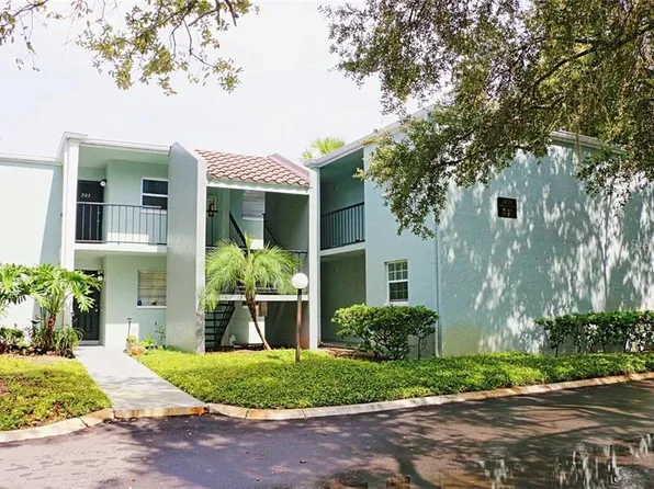 2820 Somerset Park Dr APT 202, Tampa, FL 33613