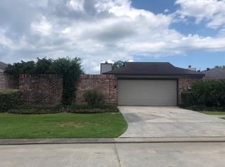 4512 Briarwood Ln, Port Arthur, TX 77642