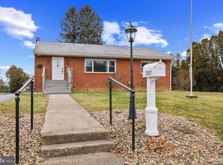 5107 Sunset Dr, Harrisburg, PA 17112