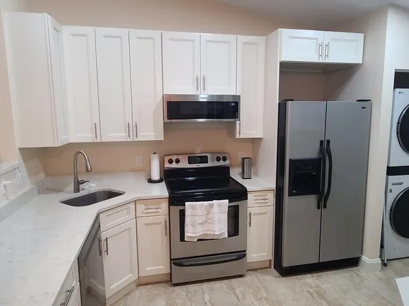 1026 Green Pine Boulevard #G, West Palm Beach, FL 33409
