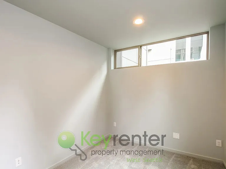5259 Fauntleroy Way SW — Photo 28