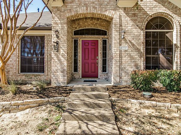 3rd image of 4521 Scenic Dr
