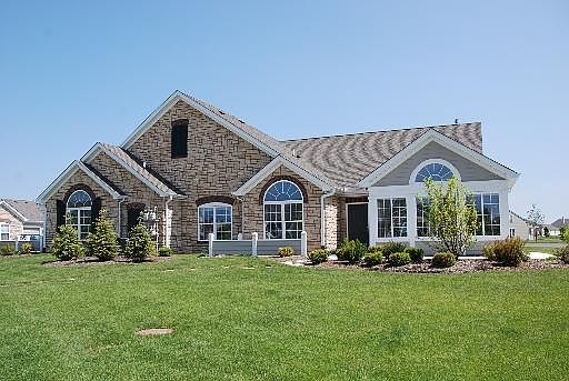 1st image of 619 Handel Ln #D-34