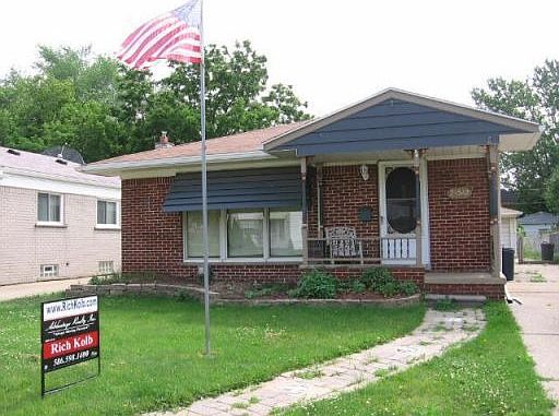 1st image of 24542 Flower Ave