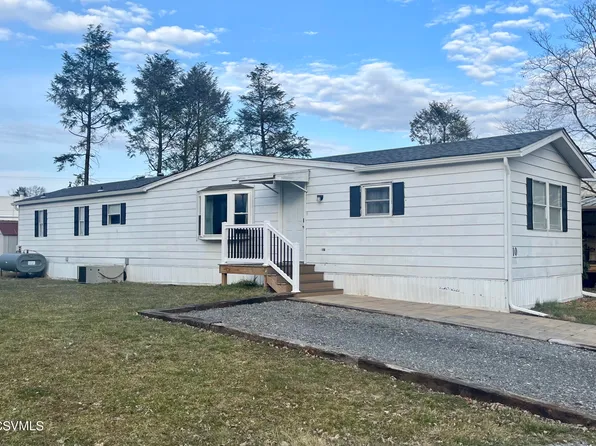 10 Countryside Vlg, Selinsgrove, PA 17870