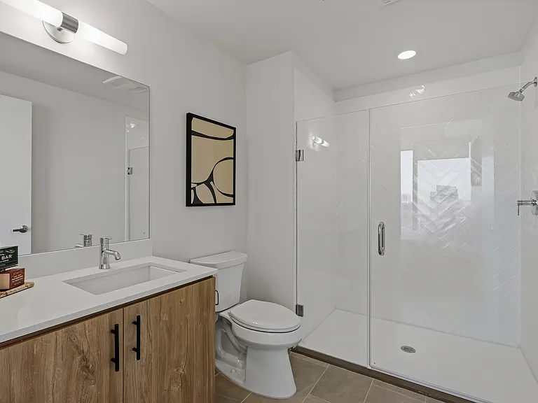 800 Broadway — Photo 7