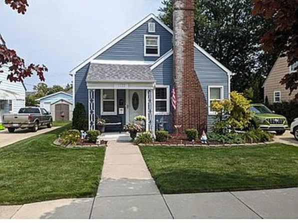 1322 22nd St, Port Huron, MI 48060