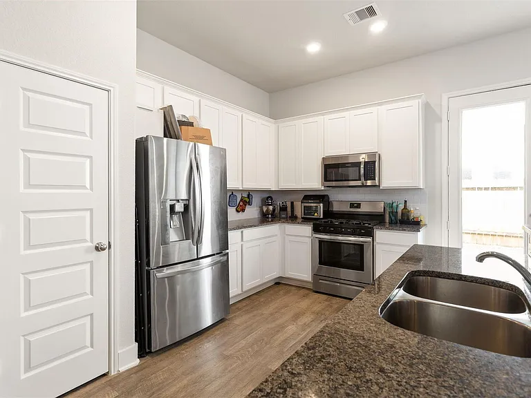 4416 Santorini Ln — Photo 11