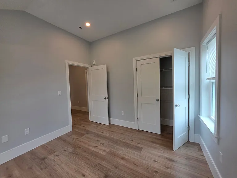15 Holton St #1A — Photo 10