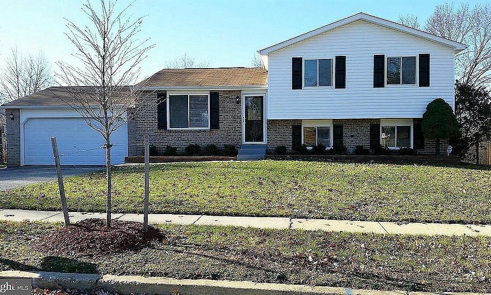 1st image of 8805 Shannan Dr