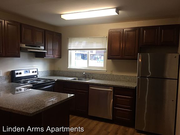 5th image of 4721 Marconi Ave APT 22