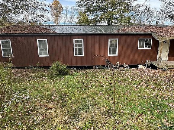 3rd image of 3458 Ray Hill Rd