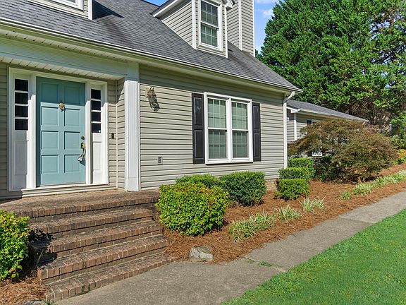 2nd image of 307 Pebble Creek Dr