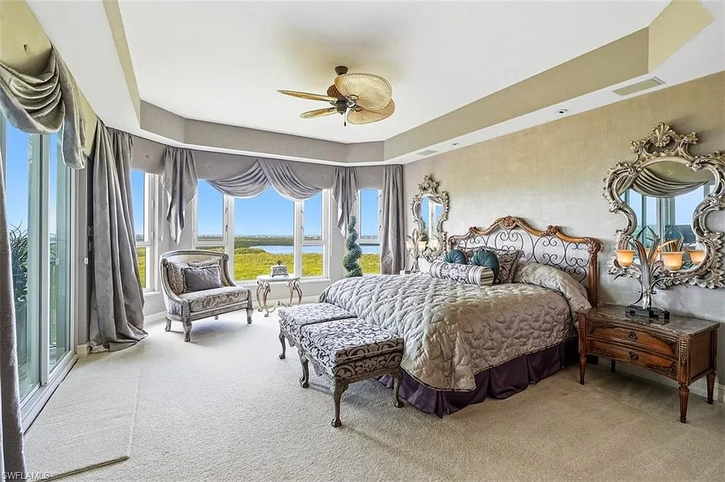 4 bed, 3.5 bath, 3144 sqft, $15,600 — Photo 1