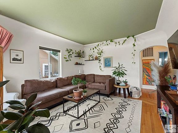 2nd image of 1289 Bon Rea Way