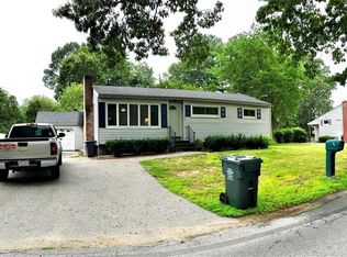 86 New Boston Rd, Dracut, MA 01826