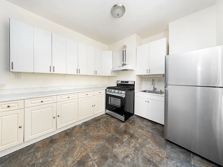 33-34 9th St #1 — Photo 1