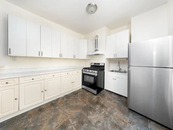 33-34 9th Street image 1 of 9