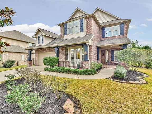 Newly painted shutters give this home a beautiful fresh look!