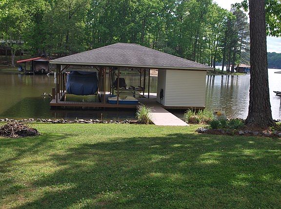 2nd image of 59 Holly Hill Ln