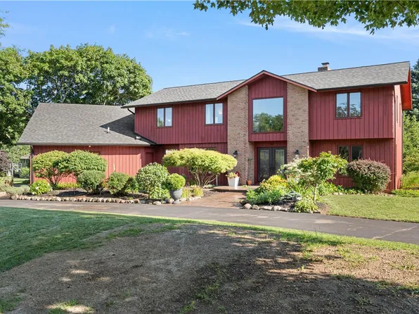 115 Drumlin View Dr, Mendon, NY 14506