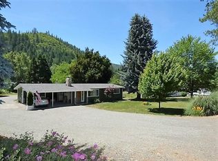 1500 Burbridge Dr, Rogue River, OR 97537
