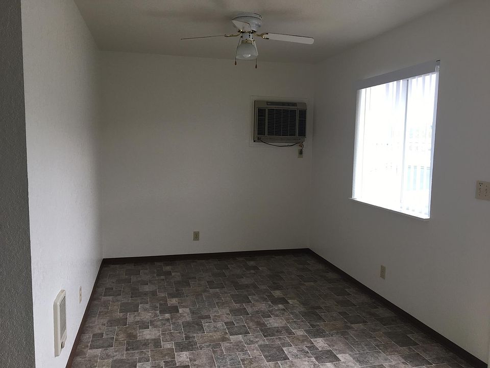 124 Sunny Ln Sutherlin OR Zillow