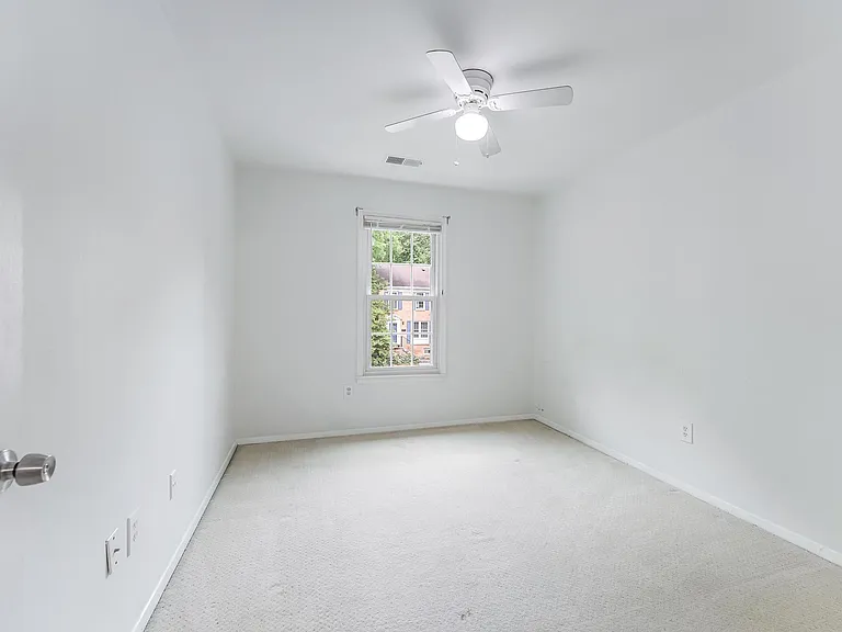 2331 Harleyford Ct — Photo 27