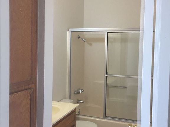 5th image of 4416 47th St APT 7