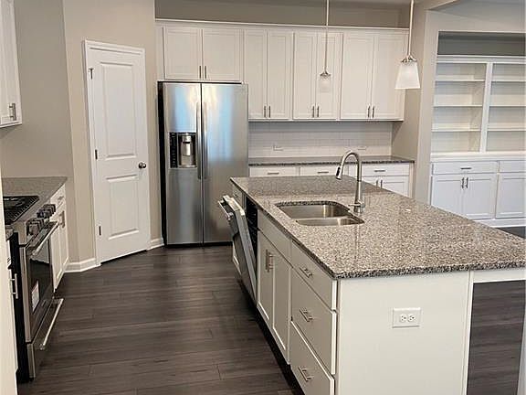 3rd image of 4266 Waxwing St