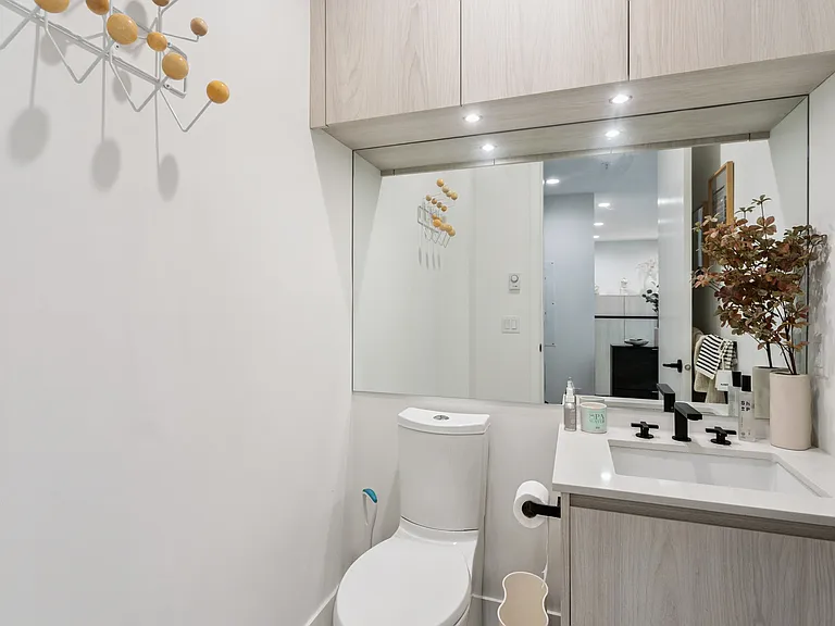 300 Salter St #109 — Photo 17