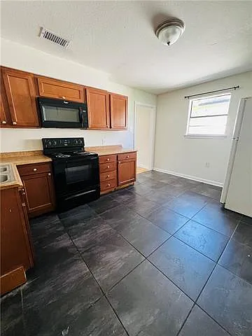 3002 Americus St — Photo 8