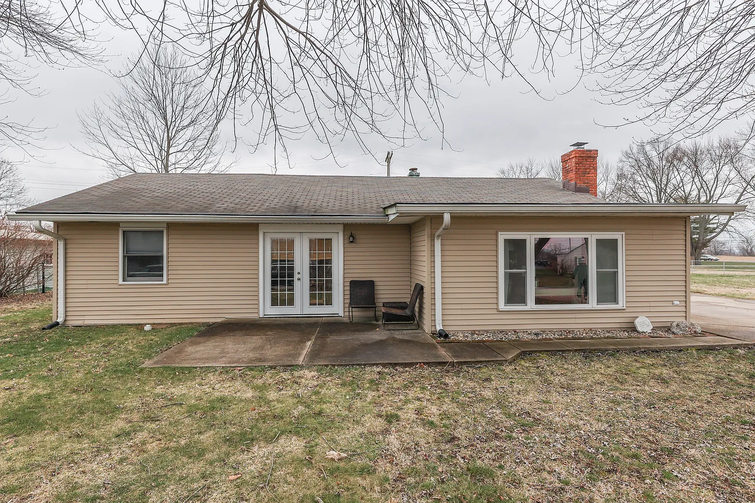 39 Maple St photo 1