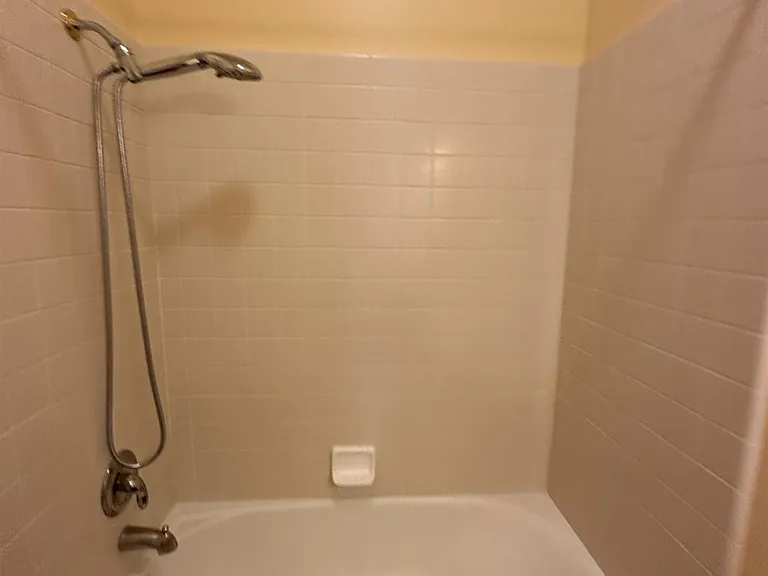 768 Quincy Ave — Photo 29