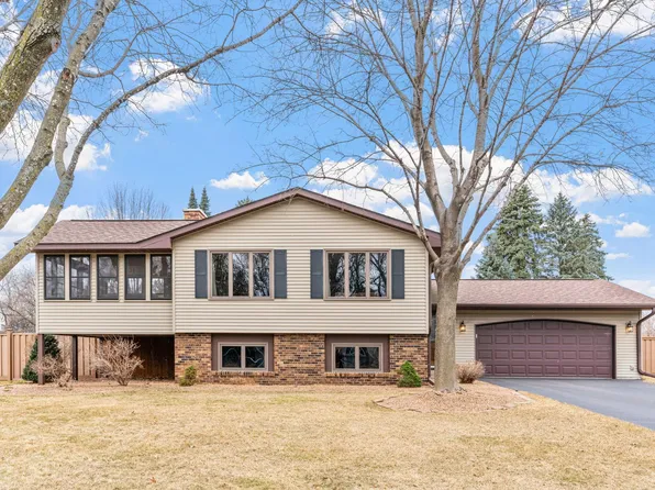4745 Kevin Ln, Shoreview, MN 55126