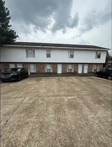 904 N Montgomery St Photo 1