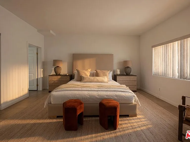 15330 Del Gado Dr — Photo 7