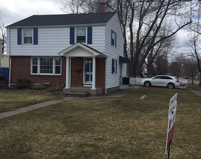 332 Belmont Ave photo 1
