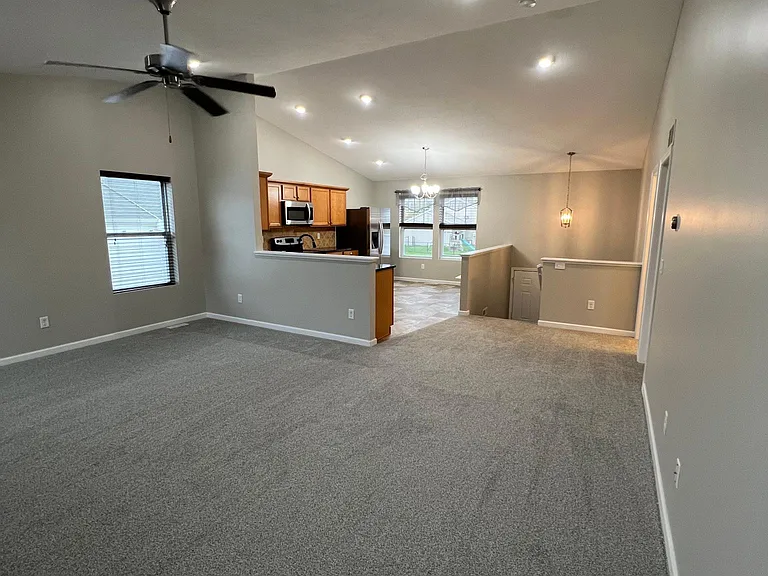 11602 Koala Bear Dr SE — Photo 5
