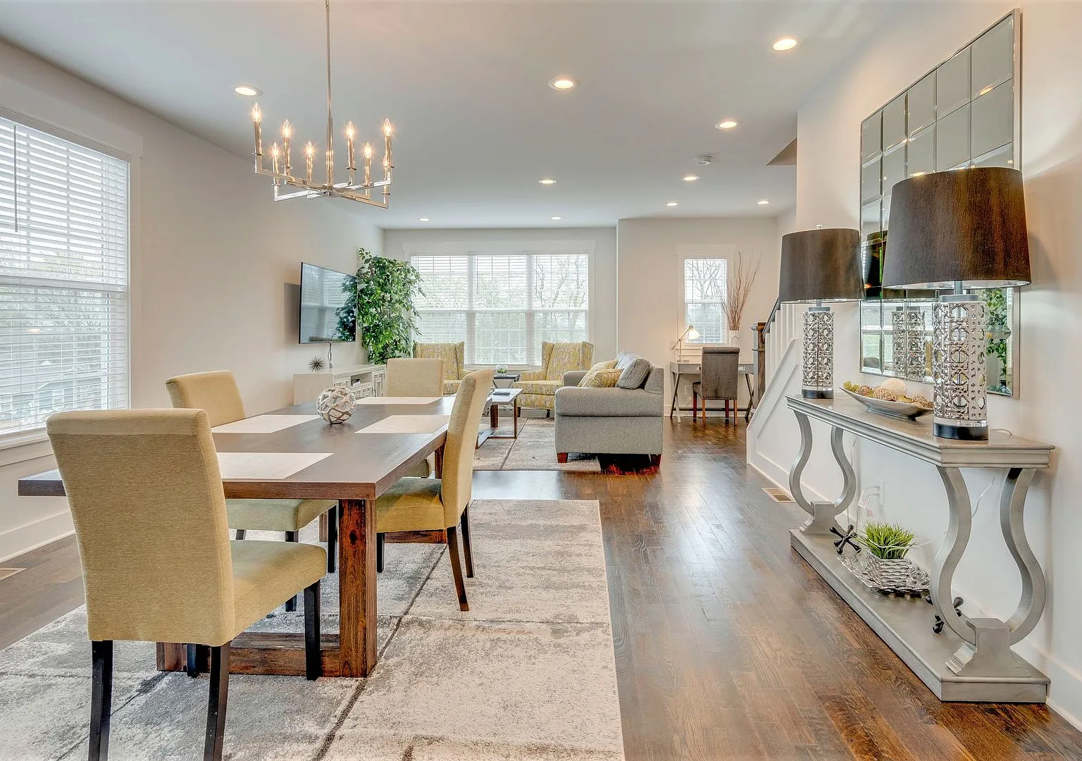 Ries Ave Unit B — Photo 4