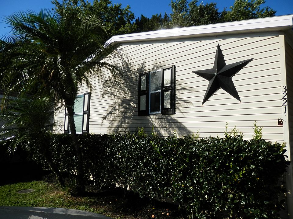 1st image of 3221 Park Walk Ct