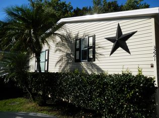 3221 Park Walk Ct, Plant City, FL 33563